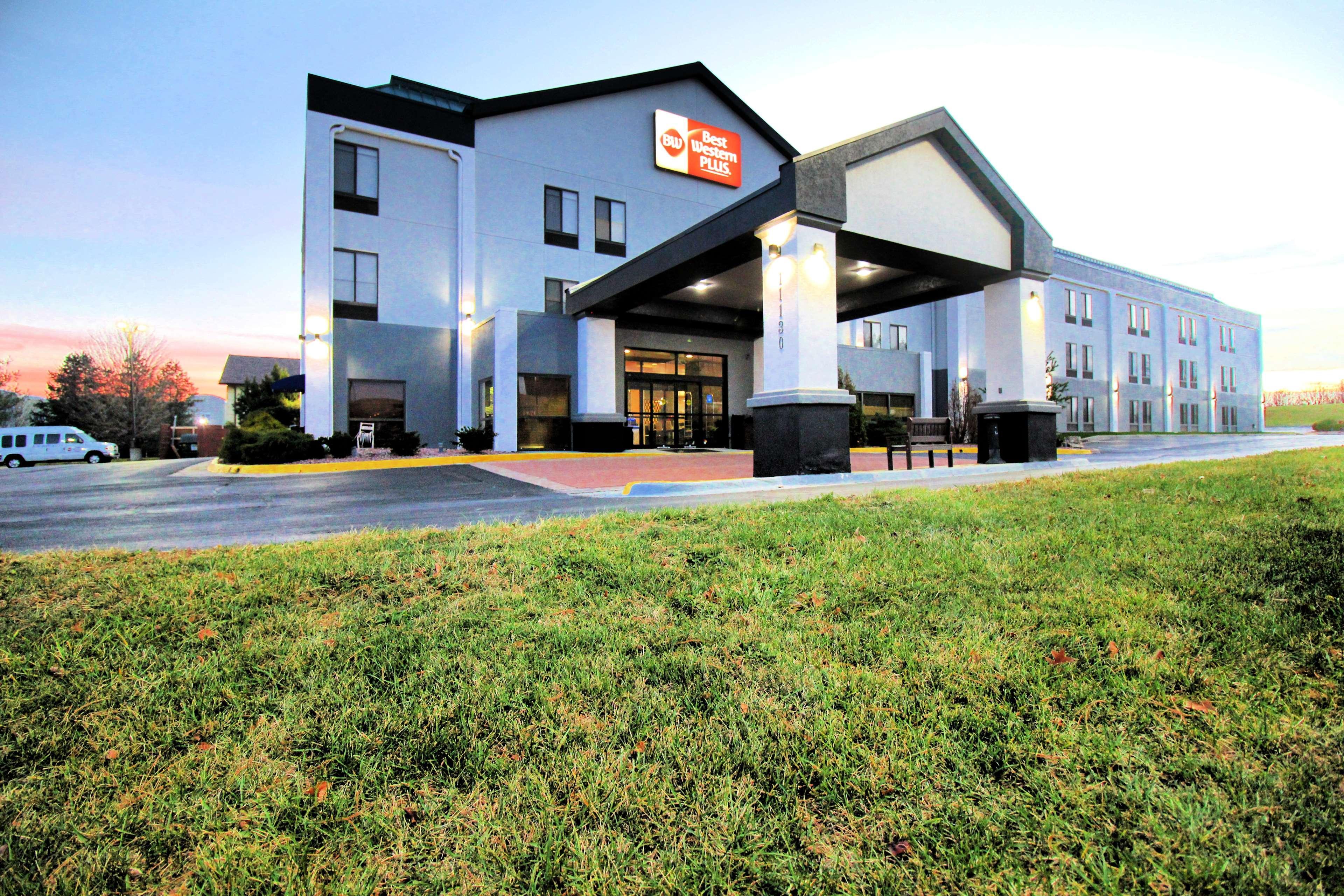 Best Western Plus Kansas City Airport - KCI East Exterior foto