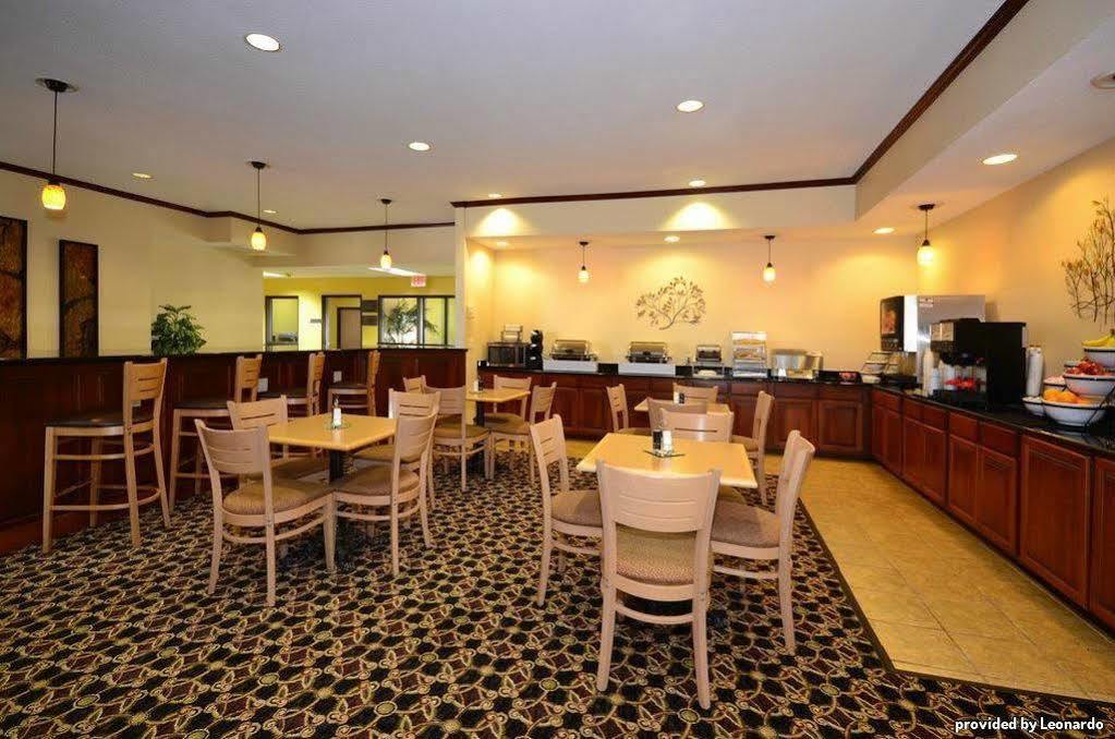 Best Western Plus Kansas City Airport - KCI East Exterior foto