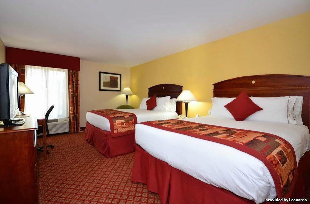 Best Western Plus Kansas City Airport - KCI East Exterior foto