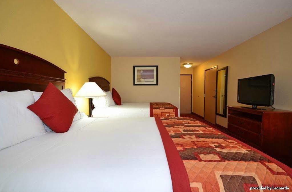 Best Western Plus Kansas City Airport - KCI East Exterior foto